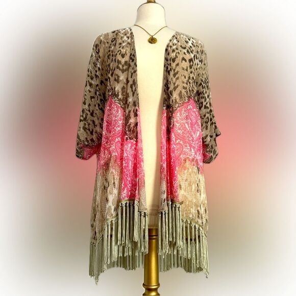 Like new! Beautiful flowy top with tassels. Read description!! - Picture 2 of 8